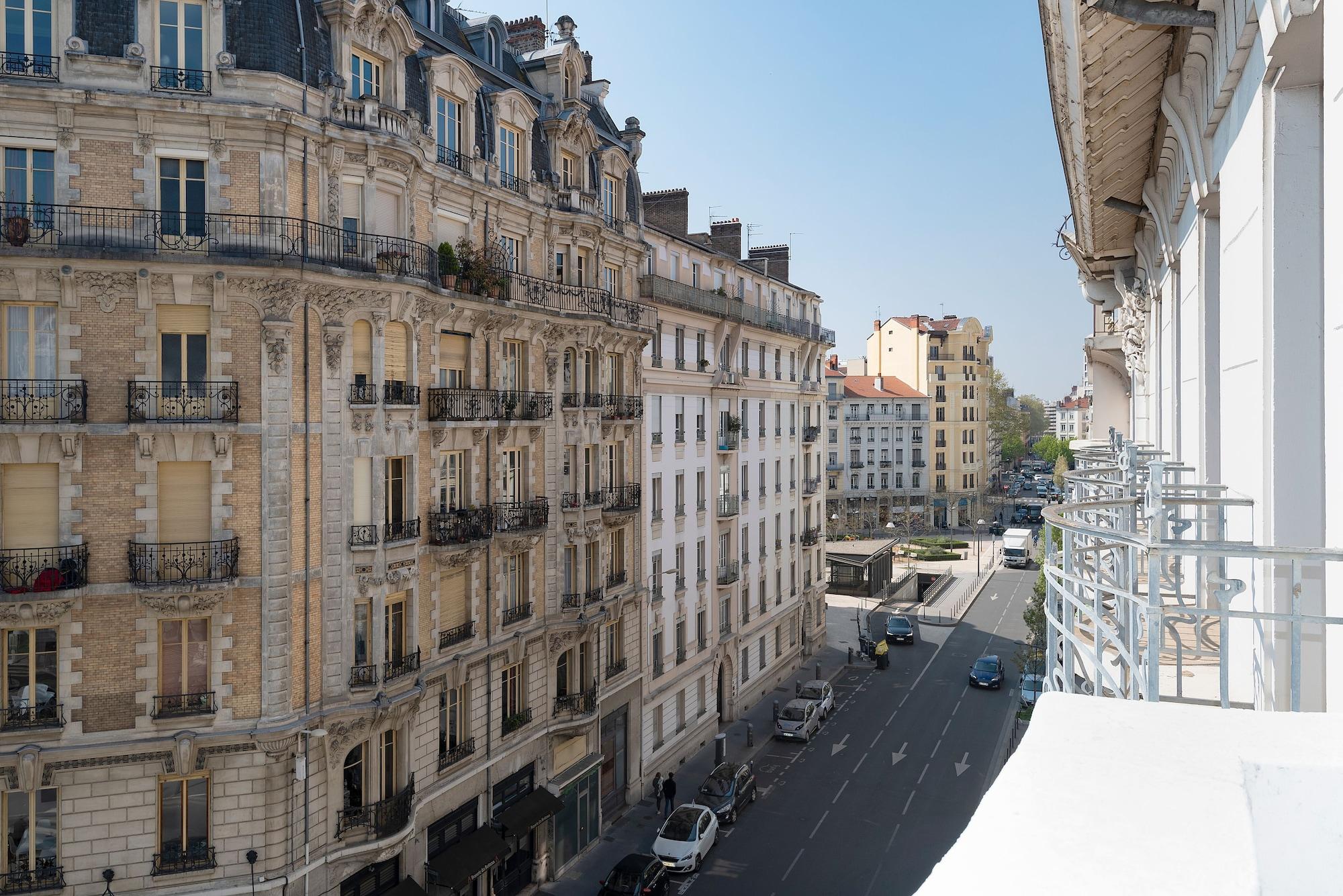 Mercure Lyon Centre Brotteaux Экстерьер фото