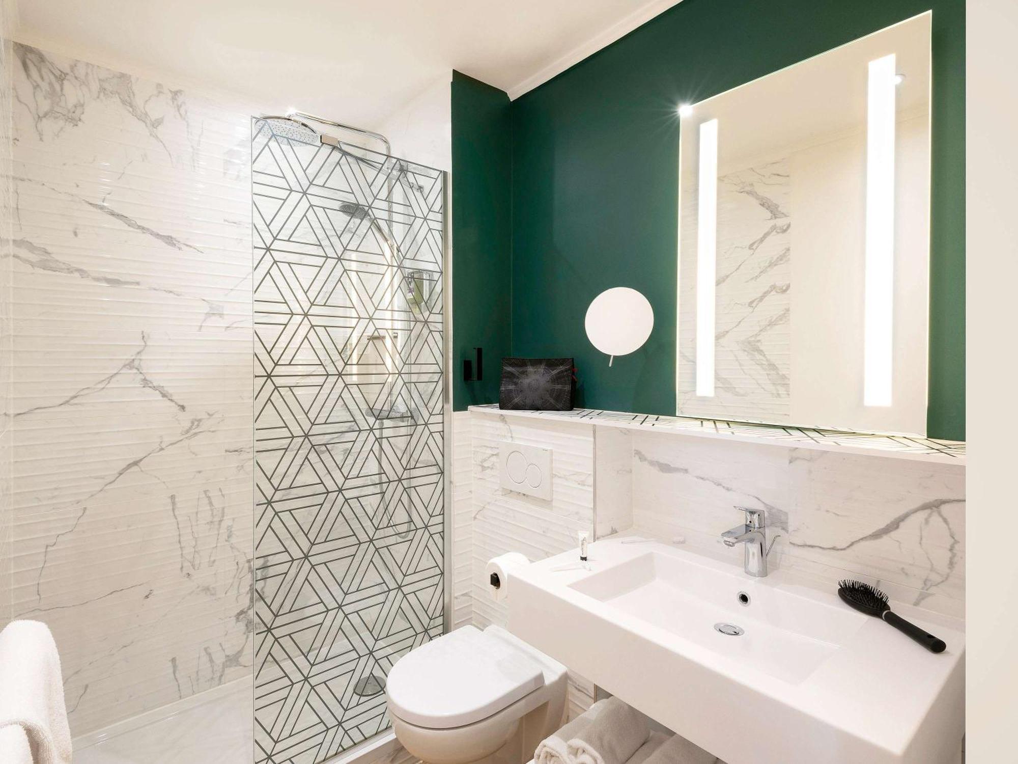 Mercure Lyon Centre Brotteaux Экстерьер фото
